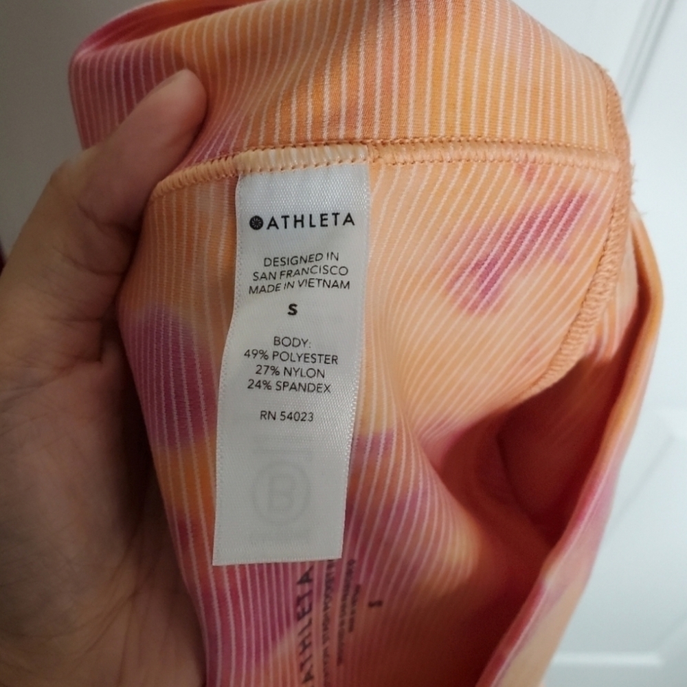 Athleta Salutation Pink Stripe Tie Dye High Rise Stash Pocket Capri Leggings - Picture 11 of 11